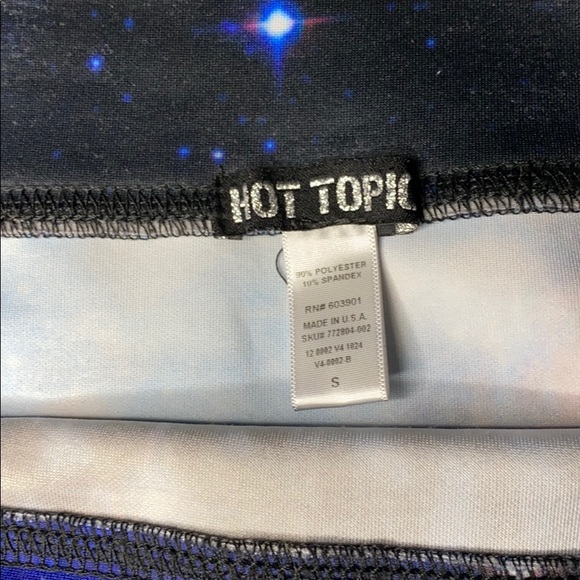 Galaxy print skirt - Picture 2 of 3